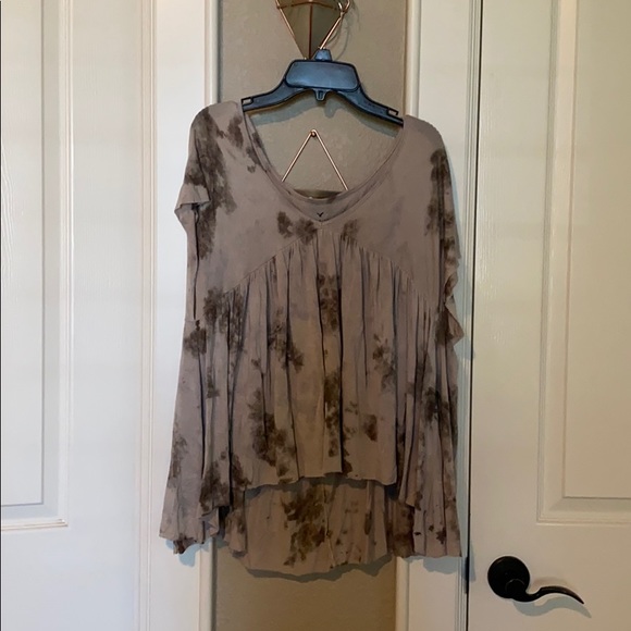 American Eagle Soft and Flowy Shirt - Picture 3 of 6